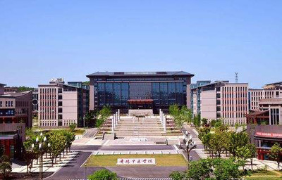 贵州省汽车驾驶技工学校与贵州广告设计 技能与创意的融合之路